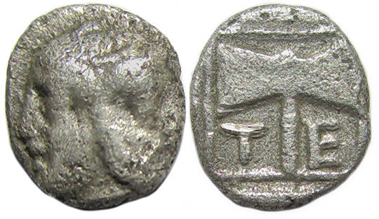 Tenedos, Islands off Troas : AR Obol : Janiform Head / Labrys